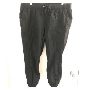 Torrid size 16 ruched ankle capris